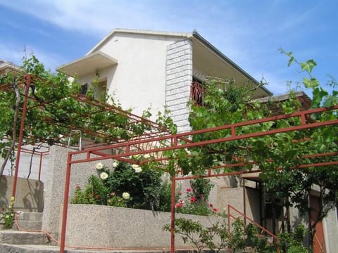 Wohnung mit Balkon und Meerblick