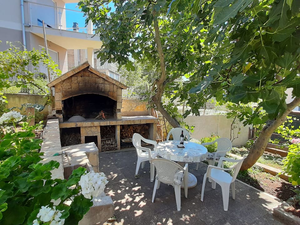 Wohnung mit Blick auf das Wasser - Trogir