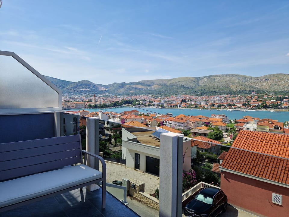 nahe der Altstadt mit Meerblick - Trogir