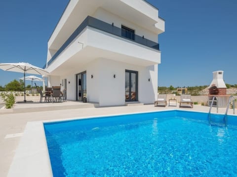 Schöne Villa Bettina in Vodice