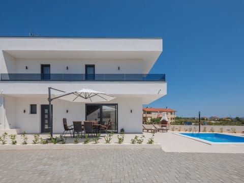 Schöne Villa Bettina in Vodice