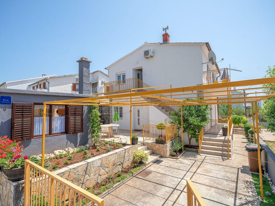 Wohnung Klaudia mit Balkon - Vodice