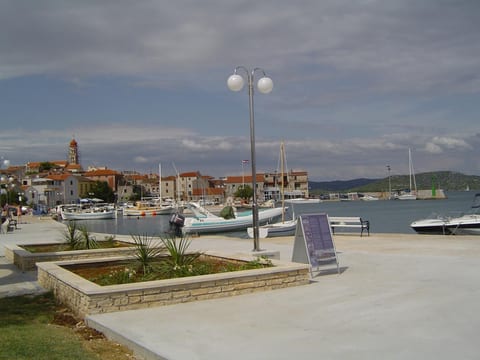 Apartment direkt am Meer mit Anlegeplatz