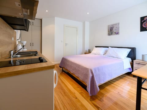 Studio-Apartment "Nives" mit Blick auf das Wasser