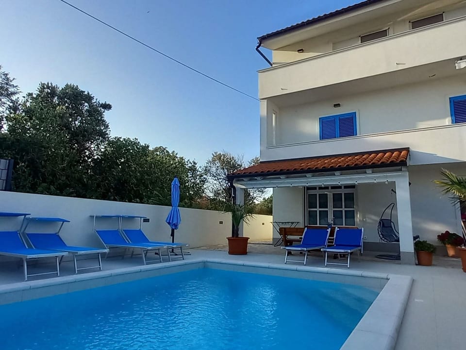 Villa Bianca - Ferienhaus mit privatem Pool - Privlaka, Zadar County