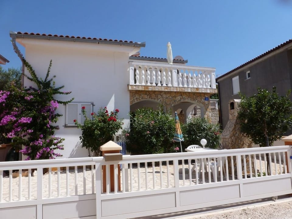 Casa Helena mit Dachterrasse - Vir