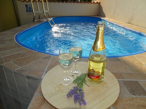 Haus in Dramalj mit gemeinschaftlichem Pool