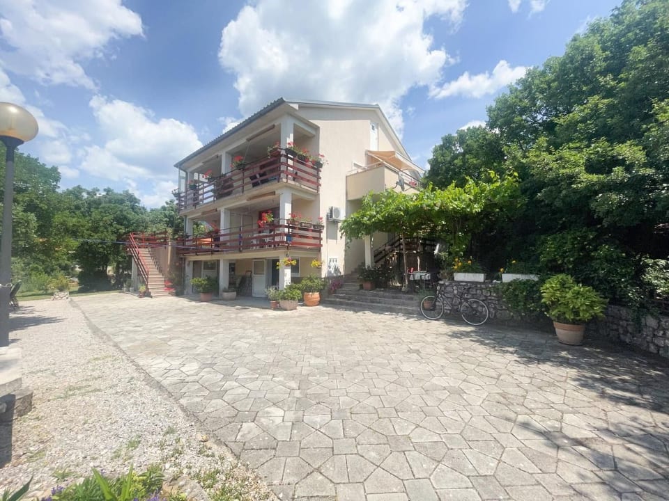Matković 2 - Crikvenica