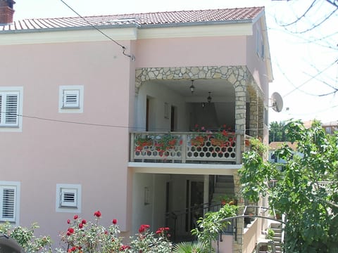 Zwei-Zimmer-Wohnung Radosav