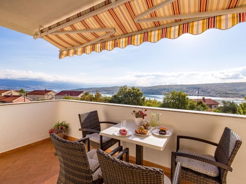 Wohnung Nr. 4 mit atemberaubendem Meerblick