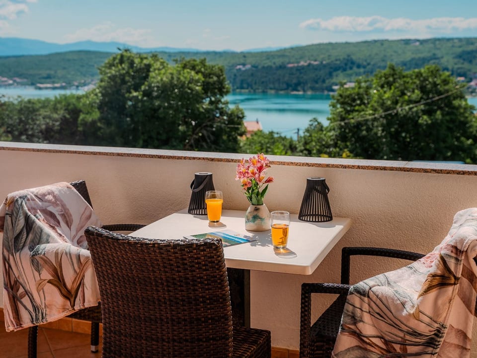 Wohnung Nr. 4 mit atemberaubendem Meerblick - Čižići