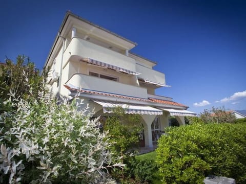 Moderne Wohnung im Erdgeschoss