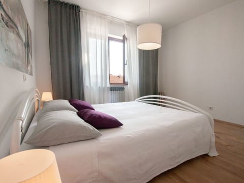 Wohnung Violett für 6 Personen