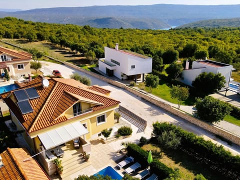 Villa Krase mit Pool