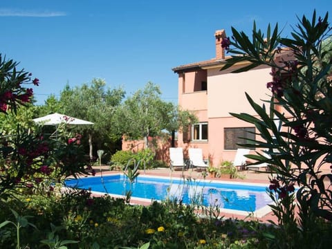 Villa Bastianich mit großem Garten und Pool
