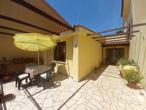 Schönes Apartment in Pješčana Uvala, Strand in der Nähe