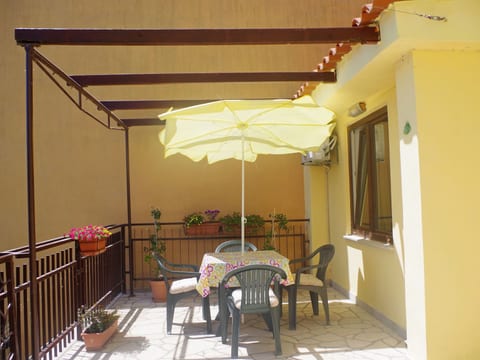 Schönes Apartment in Pješčana Uvala, Strand in der Nähe