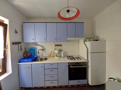 Wohnung in Pješčana Uvala, 500 m vom Strand entfernt