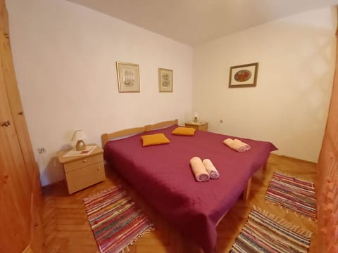 Wohnung in Pješčana Uvala, 500 m vom Strand entfernt