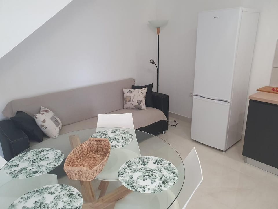 Schönes Apartment in Banjole mit Terrasse - Banjole