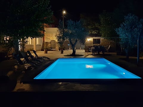 AQUA mit Pool