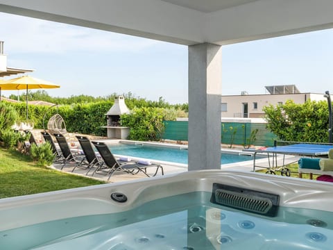 Neue New Villa Lana 40m2 Schwimmbad, Sauna, Whirlpool