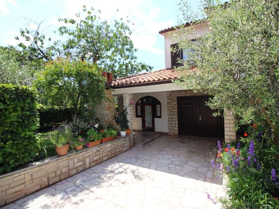 Radojka L - Poreč