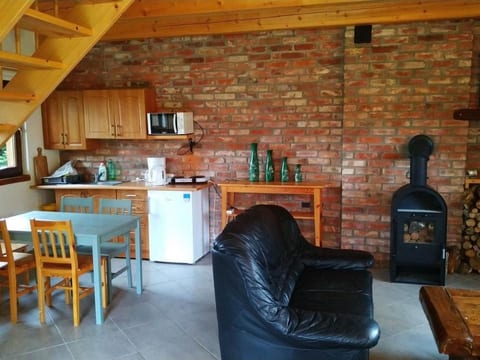 Strandnahes Ferienhaus mit Grill in Ustka