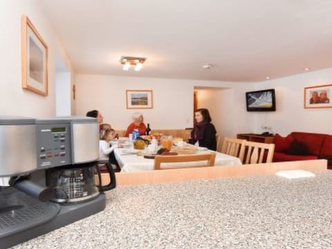Apartment 101 Agnes