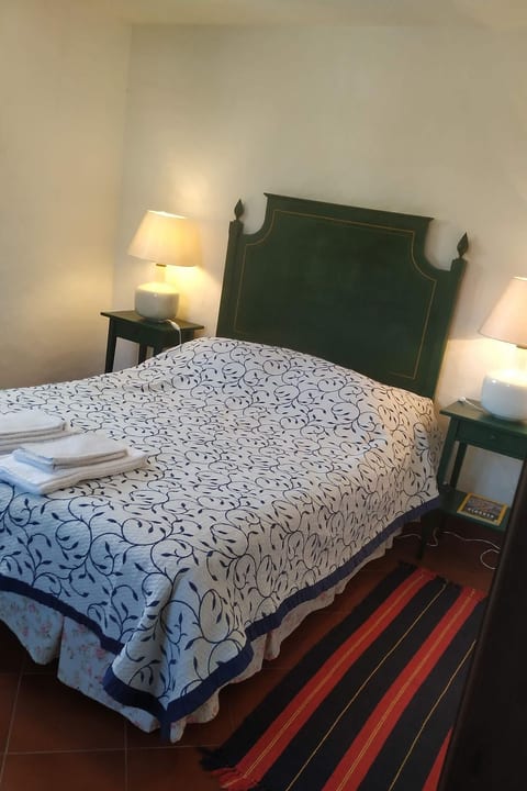 Schöne Wohnung in Azenhas Mar mit großem Garten