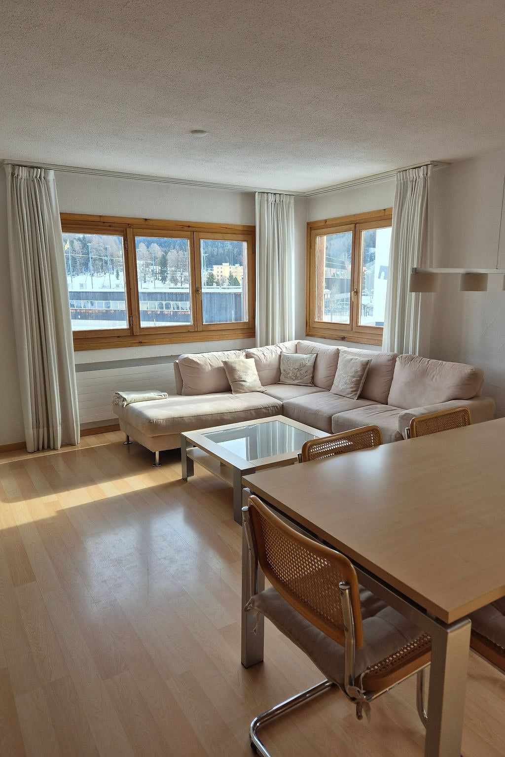Ludains 4, APT. 25