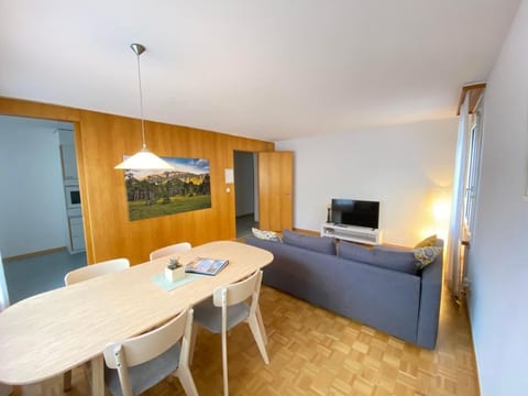 Rothornstrasse 21