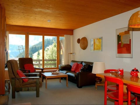 Chalet Crystal