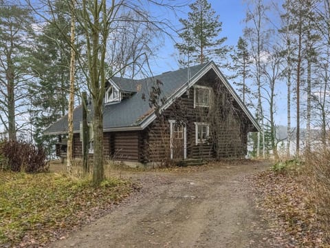 Kärkimökki