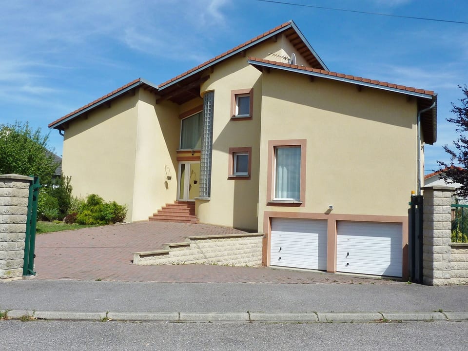 für 14 Personen + 1 Kind ca. 275 m²in Damelevières, Lothringen (Meurthe-et - Damelevières