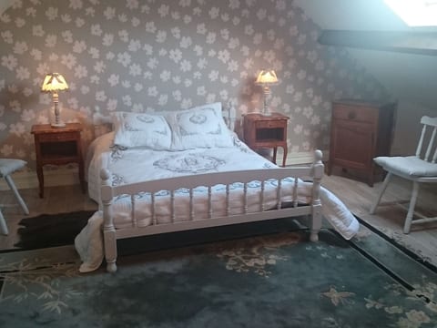 Maison le Pressoir in Vallières-les-Grandes