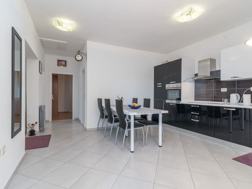 Apartment mit zwei Schlafzimmern und Meerblick - Okrug Donji