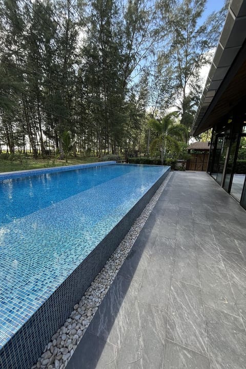 Villa mit Infinity-Pool