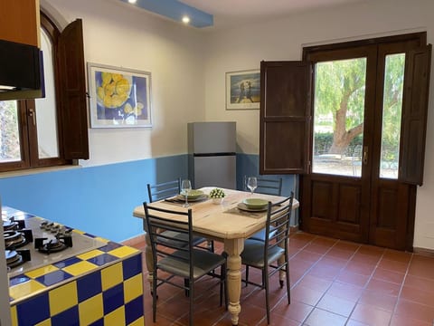 Wohnung mit Garten und Grill