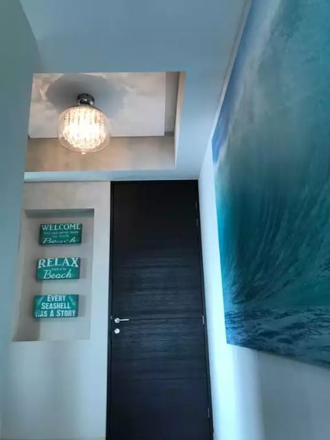 Hallway (laundry closet)