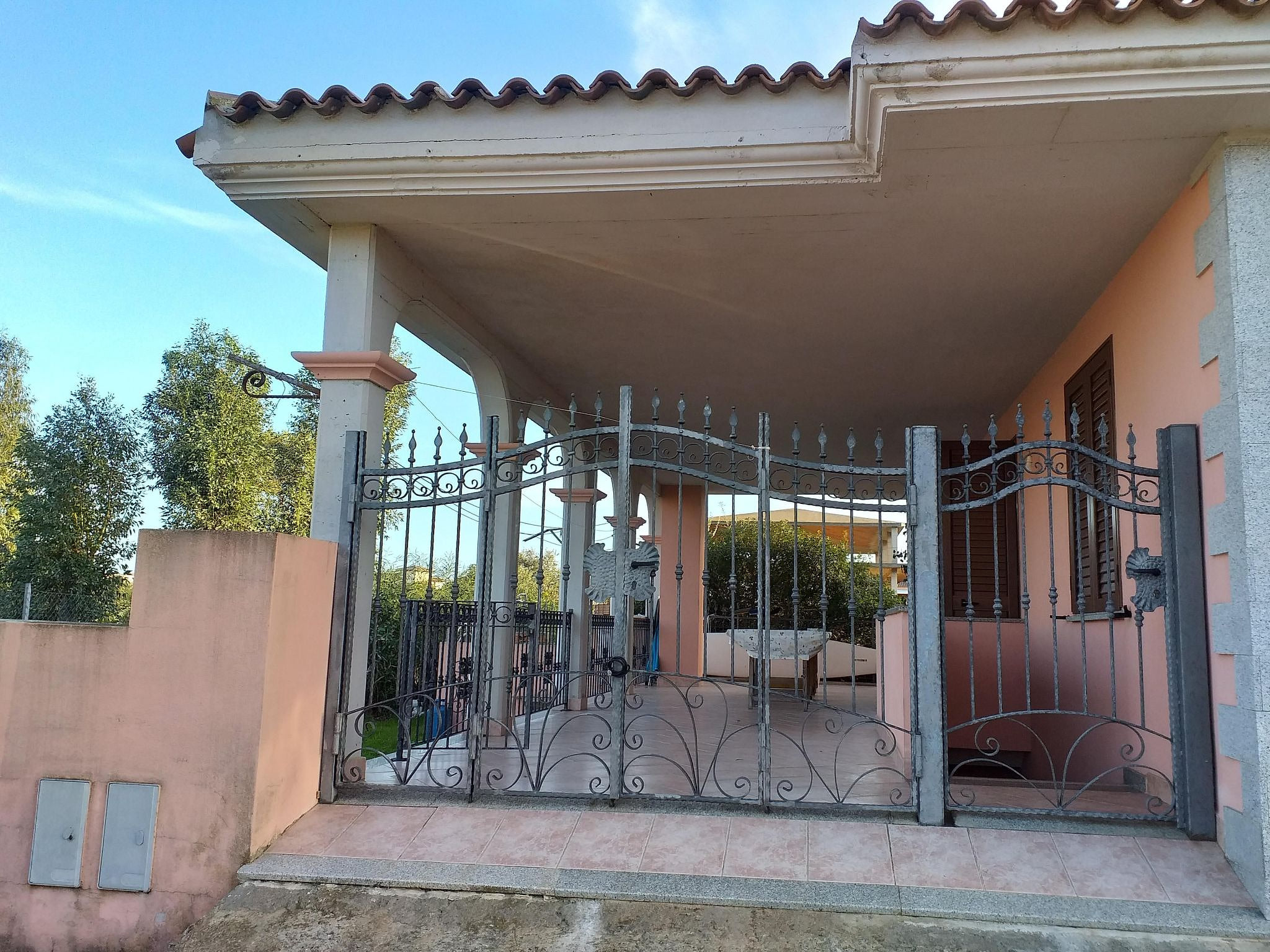Wohnung in La Caletta mit Grill