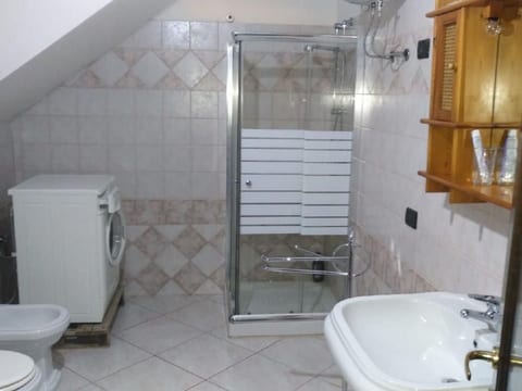 Wohnung in La Caletta mit Grill