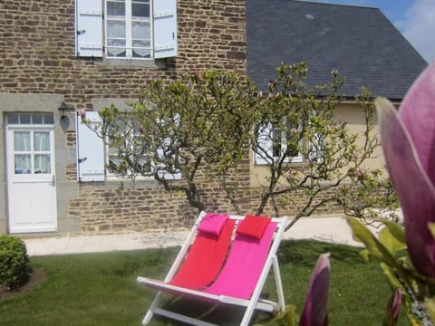 Haus "Magnolias" mit Garten und Grillplatz