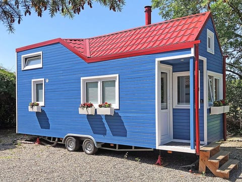 Ein echtes Minihaus auf Rädern - perfekt für Urlaub und Probewohnen