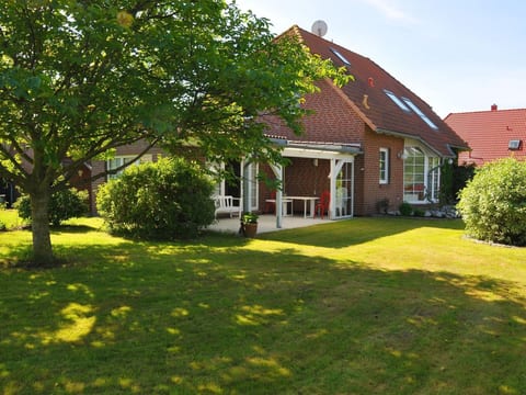 im Gartengeschoss für vier Personen