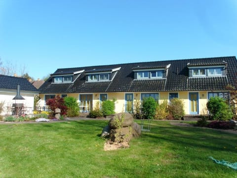 in Neuenkirchen mit Terrasse