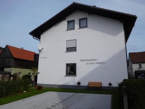 An der Rodach 1 -EG