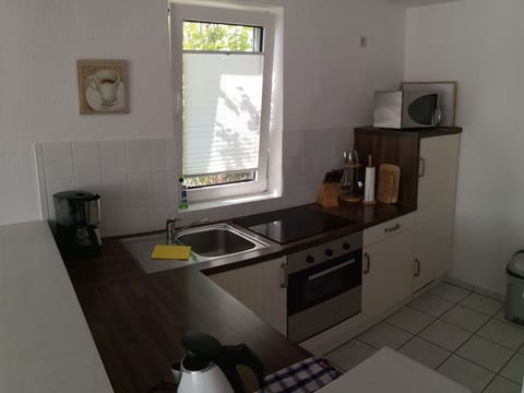 Modern ausgestattetes Ferienhaus mit Terrasse