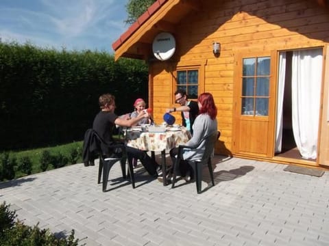 Kleines gemütliches Ferienhaus im Blockhausstil
