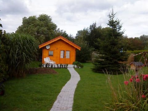 Kleines gemütliches Ferienhaus im Blockhausstil